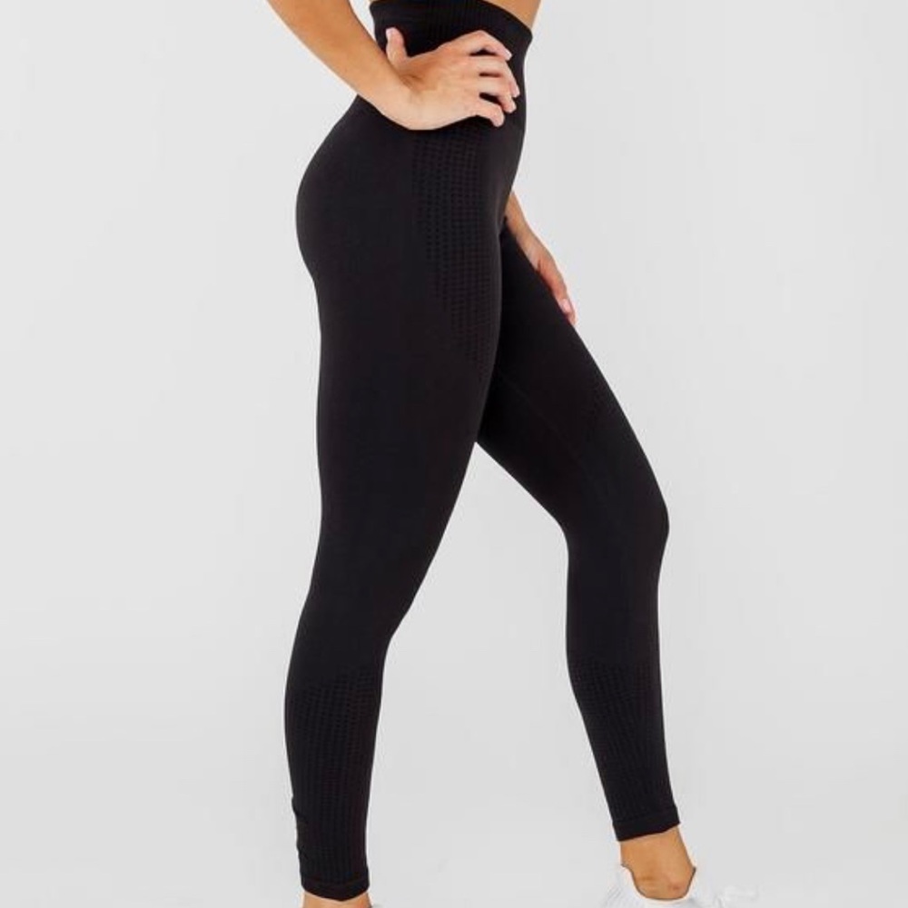 ACTA NEW Seamless Marl Black Leggings